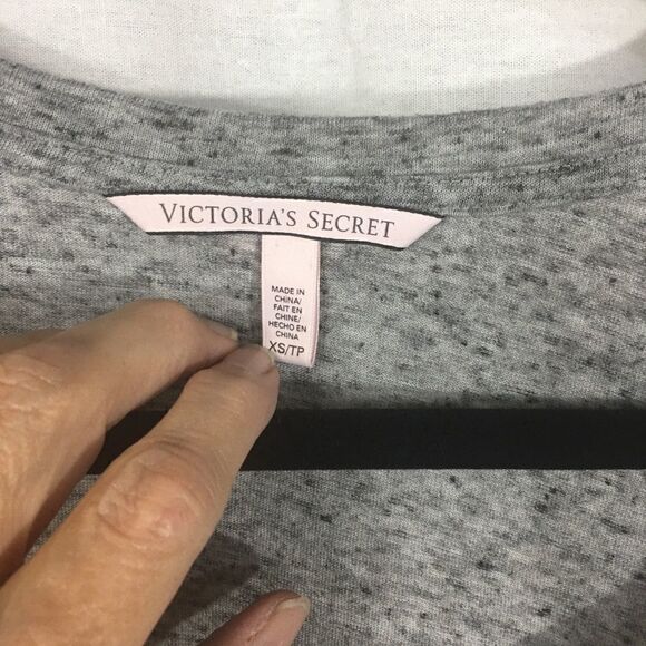 Victoria Secret XS gray long sleeved tee shirt button front closure easy care - Picture 3 of 4